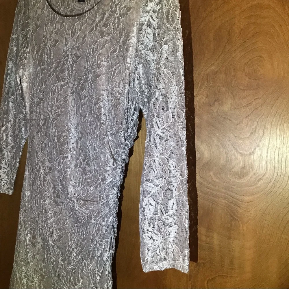 Tahari Champagne Gold Shimmering Lace Cocktail Dress 3/4 Sleeve Size 6 - Picture 4 of 9